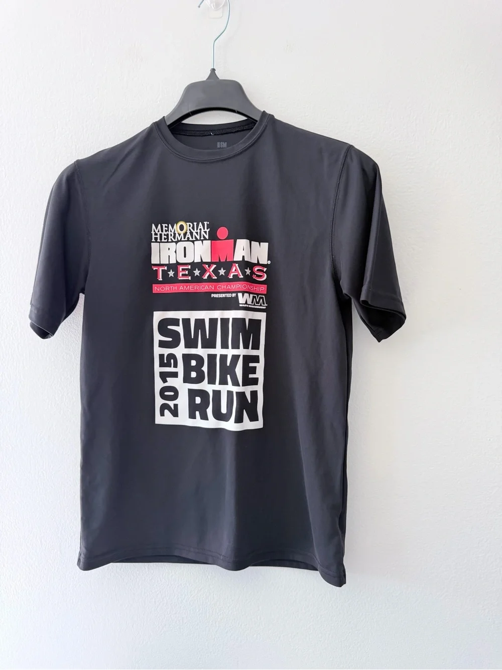IRONMAN Texas 2015 Finisher Shirt Mens S Memorial Hermann Triathlon Championship